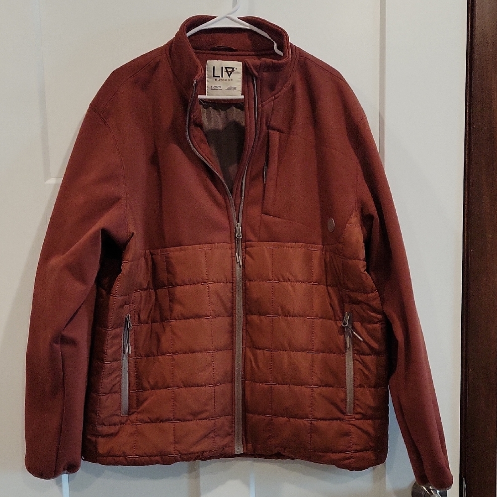 LIV Men’s Quilted Hybrid Jacket in Rust